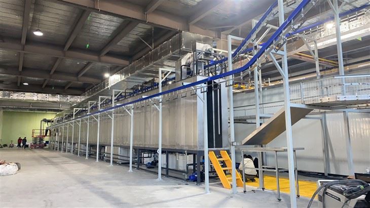 Visiškai automatinė miltelinio dažymo linija metalo gaminių paviršiaus apdorojimui